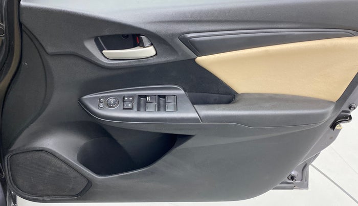 2018 Honda Jazz 1.2L I-VTEC V, Petrol, Manual, 40,622 km, Driver Side Door Panels Control