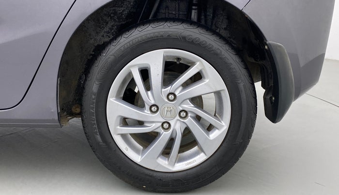 2018 Honda Jazz 1.2L I-VTEC V, Petrol, Manual, 40,622 km, Left Rear Wheel