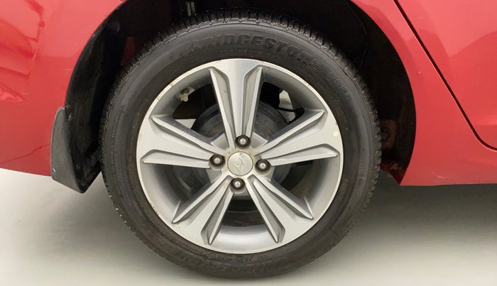 2019 Hyundai Verna 1.6 VTVT SX (O) AT, Petrol, Automatic, 55,150 km, Right Rear Wheel