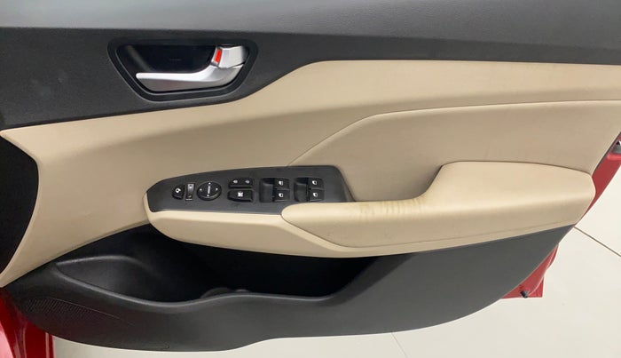 2019 Hyundai Verna 1.6 VTVT SX (O) AT, Petrol, Automatic, 55,150 km, Driver Side Door Panels Control