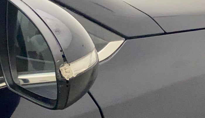 2020 Hyundai Verna SX 1.5 VTVT IVT, Petrol, Automatic, 10,815 km, Right rear-view mirror - Indicator light has minor damage