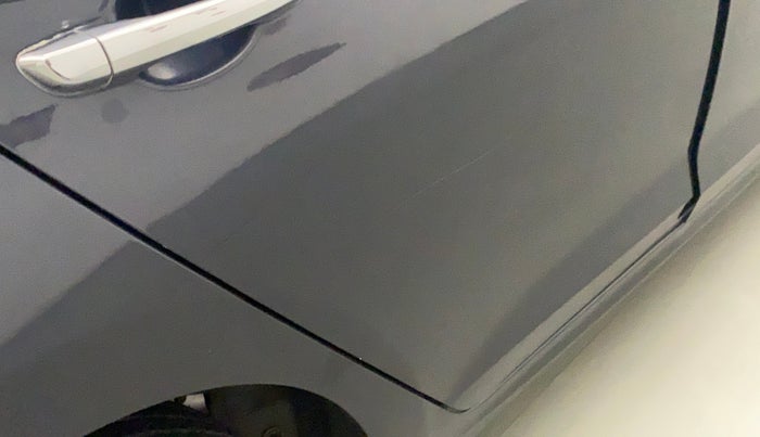 2020 Hyundai Verna SX 1.5 VTVT IVT, Petrol, Automatic, 10,815 km, Right rear door - Slightly dented