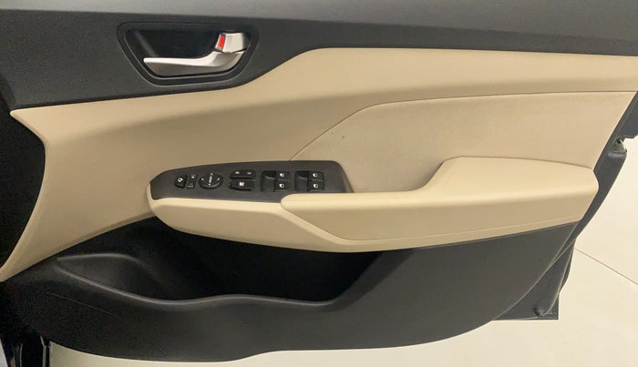 2020 Hyundai Verna SX 1.5 VTVT IVT, Petrol, Automatic, 10,815 km, Driver Side Door Panels Control