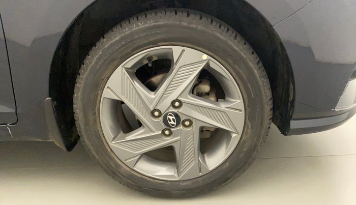 2020 Hyundai Verna SX 1.5 VTVT IVT, Petrol, Automatic, 10,815 km, Right Front Wheel