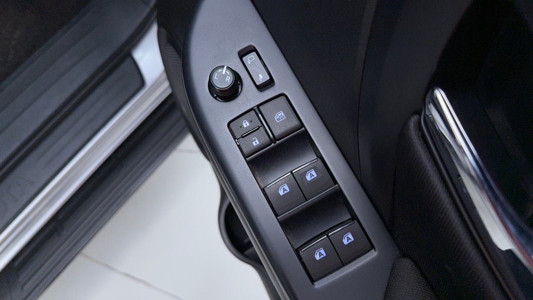 Drivers Side Door Panel Controls