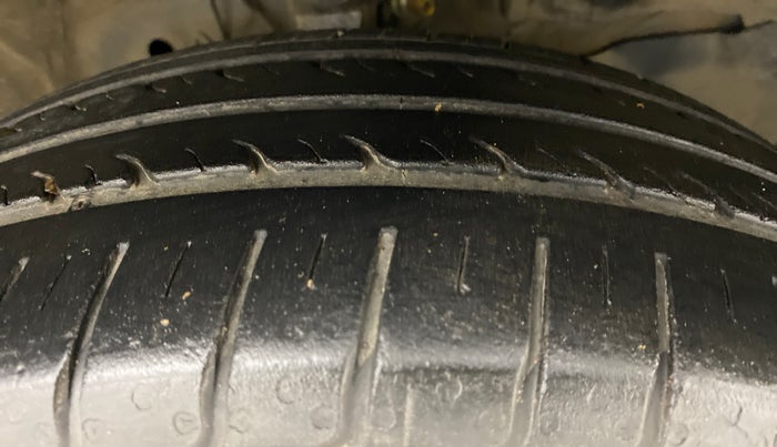 2018 Honda City V MT PETROL, Petrol, Manual, 20,143 km, Right Front Tyre Tread