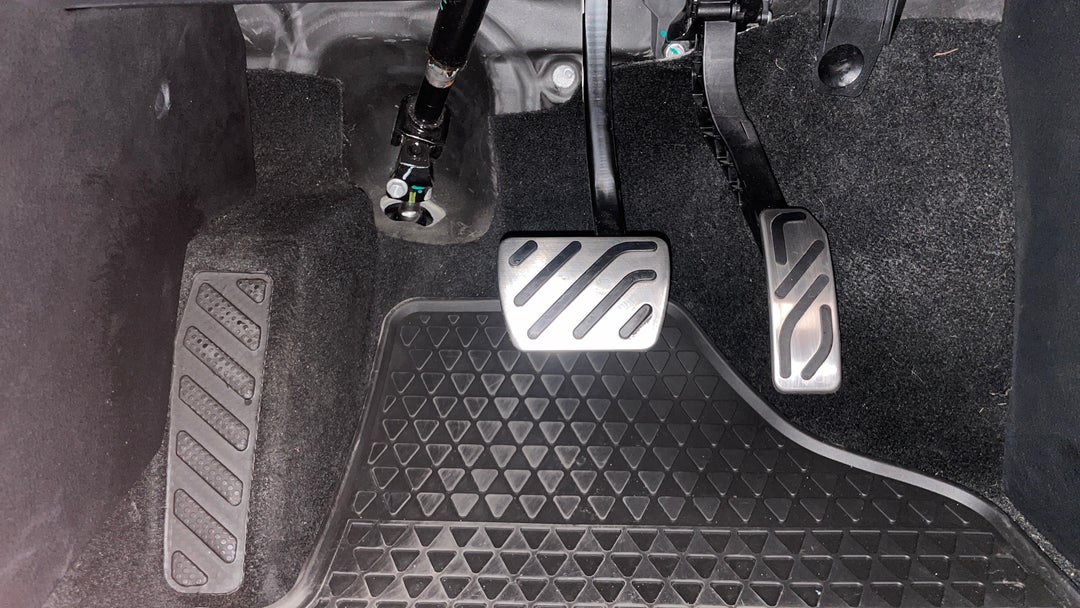 2021 MG Hs +ev Phev Essence, Automatic, 68581 km, Pedals and Footmat