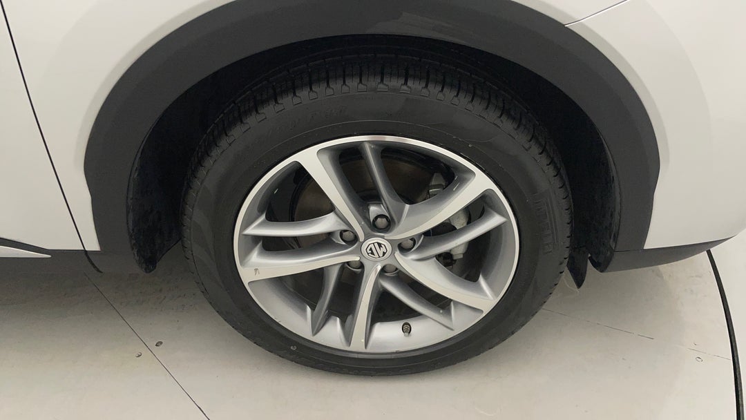 2021 MG Hs +ev Phev Essence, Automatic, 68581 km, Right Front Wheel