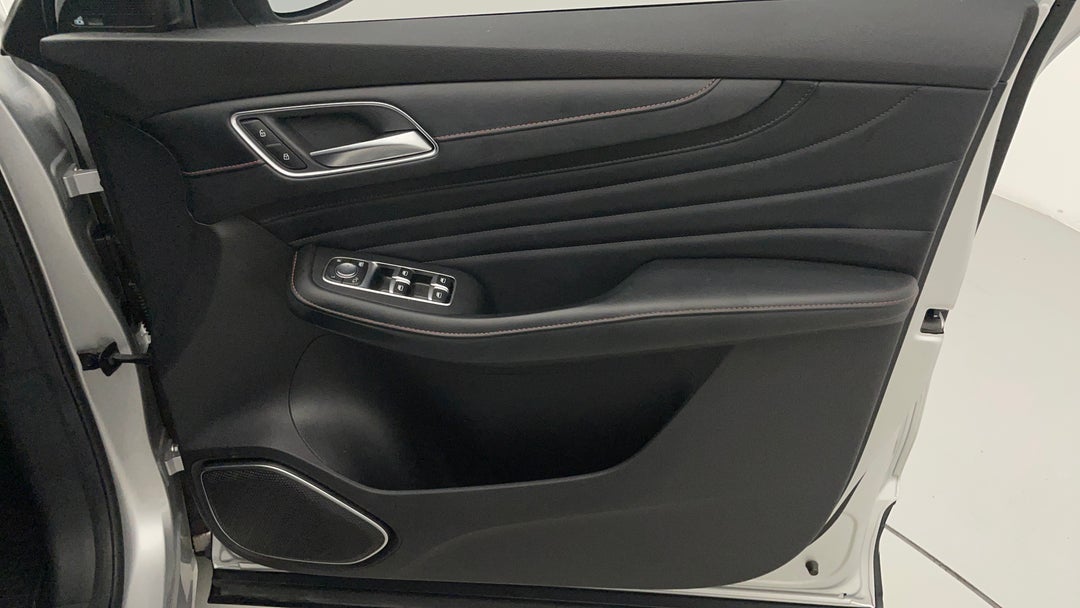 2021 MG Hs +ev Phev Essence, Automatic, 68581 km, Speaker View