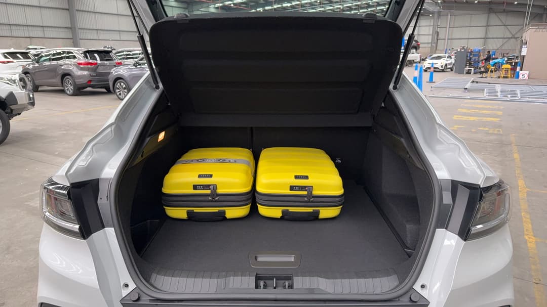 2024 Renault Arkana Esprit Alpine, Automatic, 11743 km, Boot Inside View with Luggage