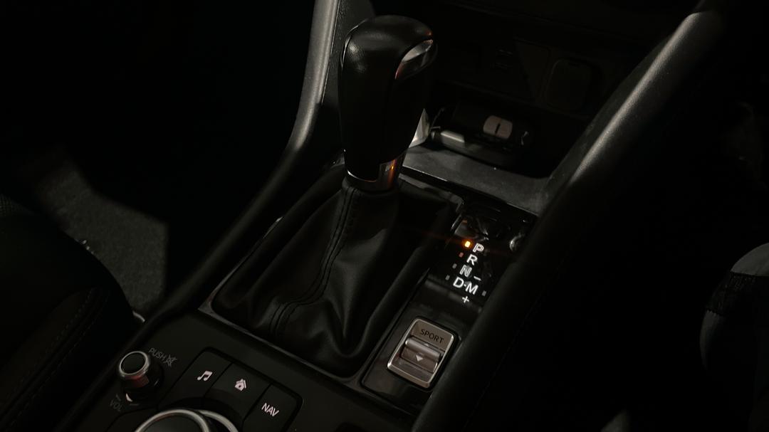2018 Mazda CX-3 S Touring (FWD), Automatic, 81450 km, Gear Lever 