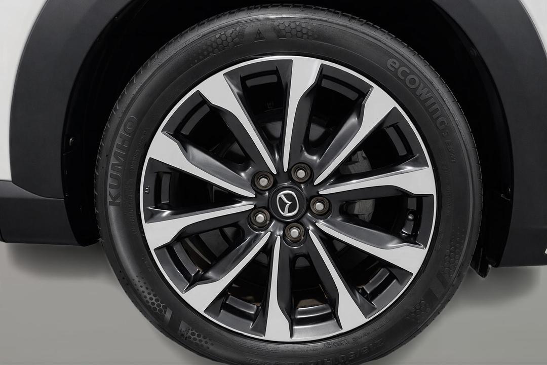 2018 Mazda CX-3 S Touring (FWD), Automatic, 81450 km, Right Front Wheel