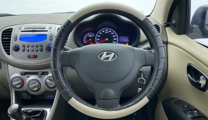2014 Hyundai i10 SPORTZ 1.1 IRDE2, Petrol, Manual, 48,753 km, Steering Wheel Close Up