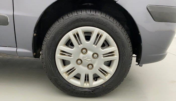 2010 Hyundai Santro Xing GLS, Petrol, Manual, 7,946 km, Right Front Wheel