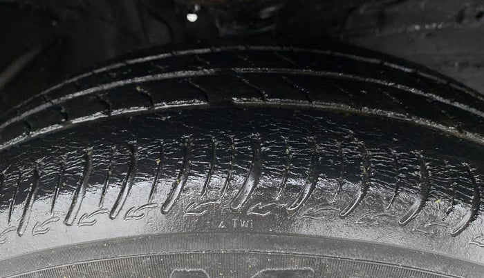 2019 Maruti S PRESSO VXI+, Petrol, Manual, 67,591 km, Right Front Tyre Tread