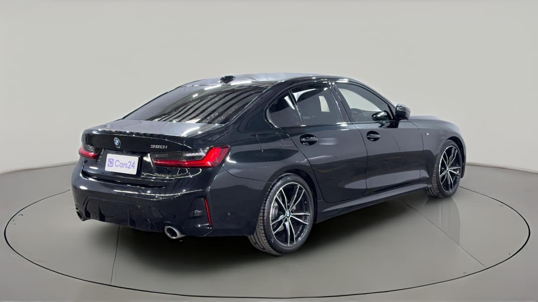 2023 BMW 3 20i M Sport, Automatic, 51721 km, Right Back Diagonal (45- Degree) View