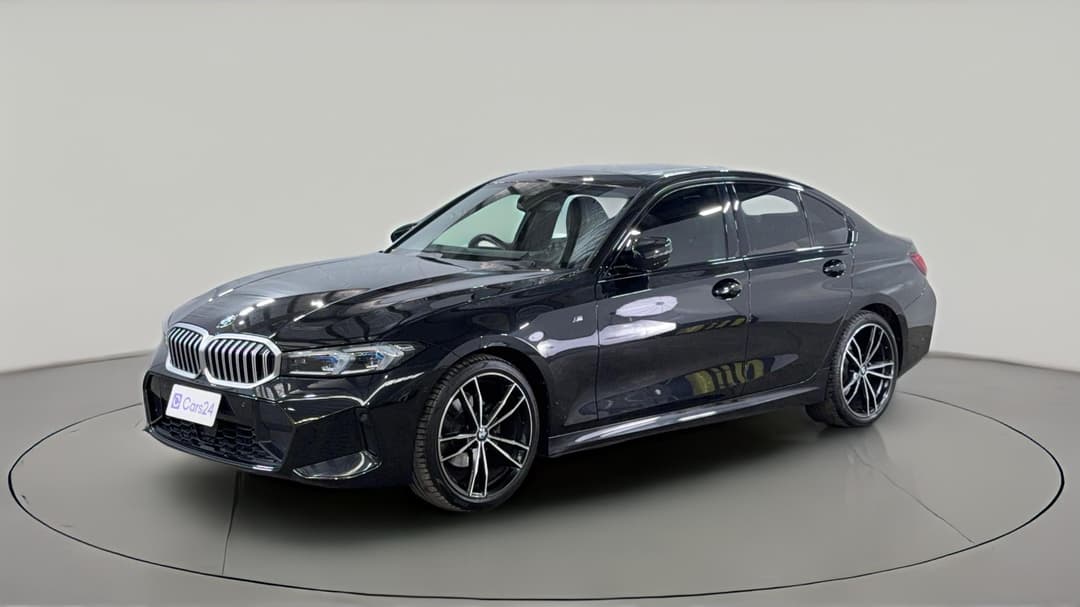2023 BMW 3 20i M Sport, Automatic, 51721 km, Left Front Diagonal (45- Degree) View
