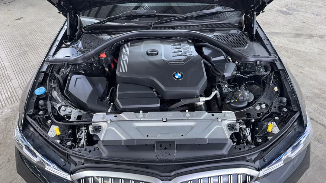 2023 BMW 3 20i M Sport, Automatic, 51721 km, Open Bonnet (Engine)