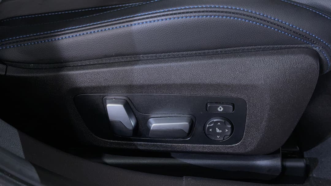2023 BMW 3 20i M Sport, Automatic, 51721 km, Drivers Side Adjustment Panel