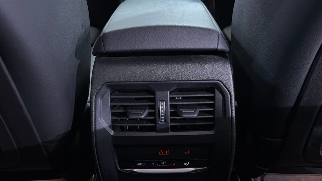 2023 BMW 3 20i M Sport, Automatic, 51721 km, Rear A/C Vent