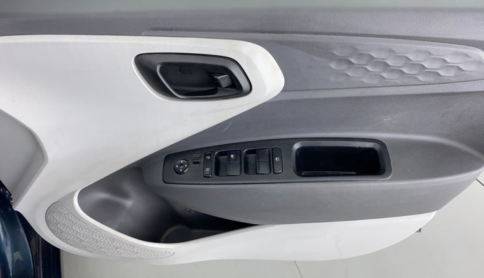 2021 Hyundai GRAND I10 NIOS MAGNA 1.2 KAPPA VTVT CNG, CNG, Manual, 42,212 km, Driver Side Door Panels Control