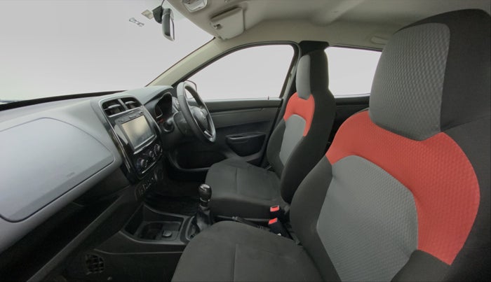 2017 Renault Kwid 1.0 RXT Opt, Petrol, Manual, 21,074 km, Right Side Front Door Cabin