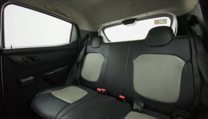 2015 Renault Kwid RXT 0.8, Petrol, Manual, 48,883 km, Right Side Rear Door Cabin