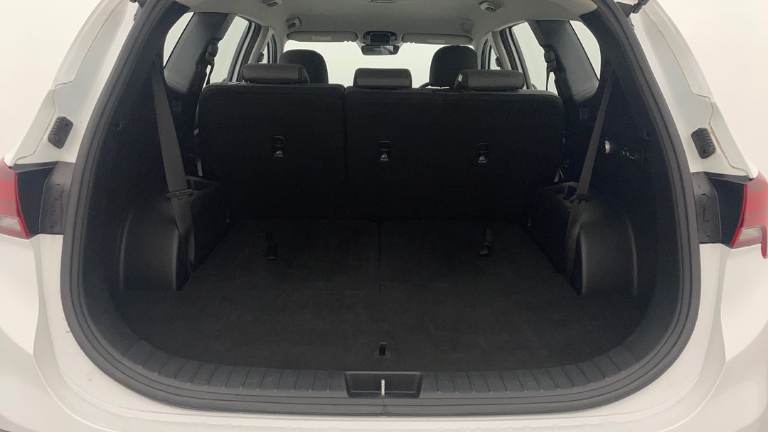 2020 Hyundai Santa Fe Crdi (awd), Automatic, 58341 km, Boot Inside View