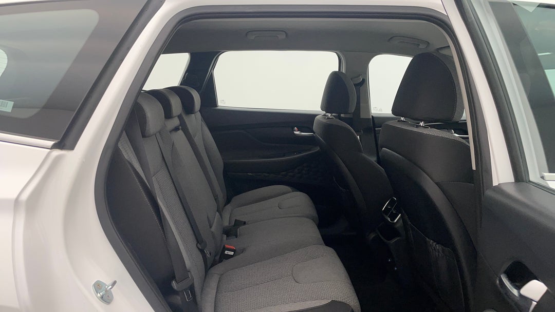 2020 Hyundai Santa Fe Crdi (awd), Automatic, 58341 km, Right Side Rear Door Cabin View