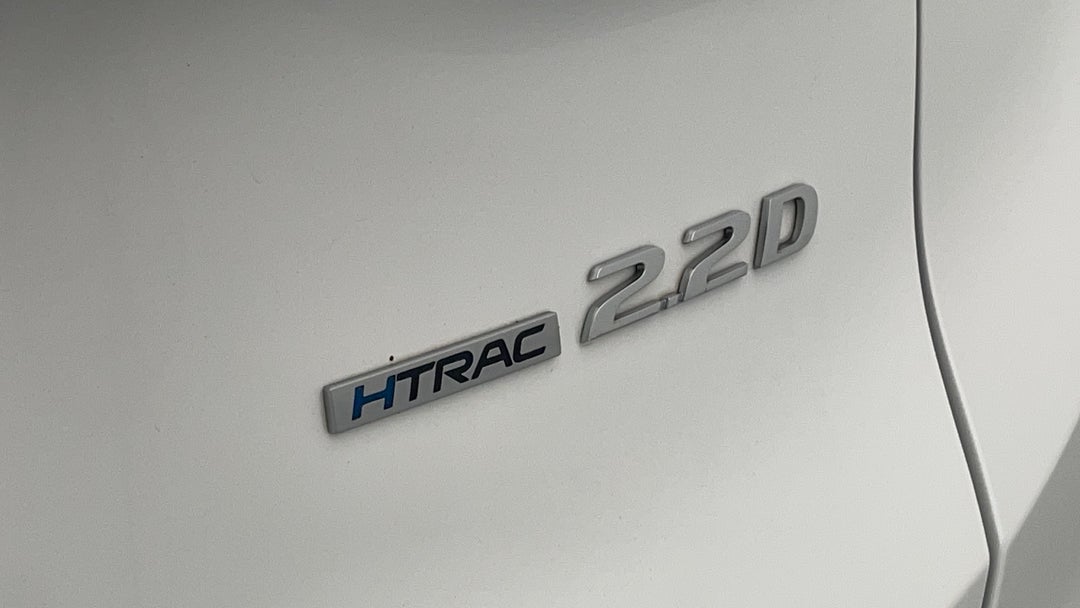 2020 Hyundai Santa Fe Crdi (awd), Automatic, 58341 km, Badge (Boot Right Side)