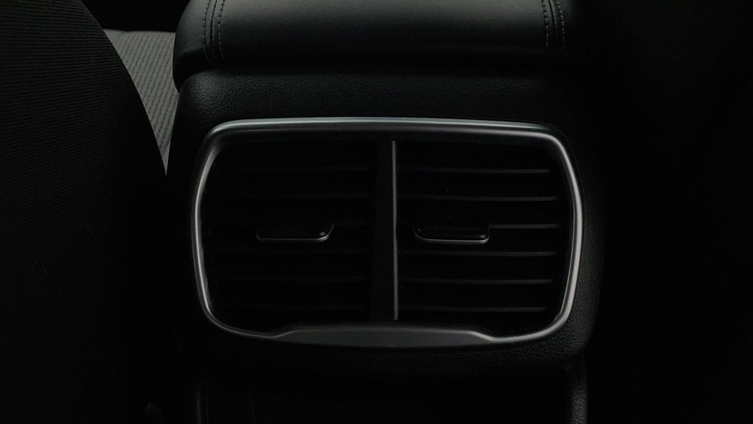 2020 Hyundai Santa Fe Crdi (awd), Automatic, 58341 km, Rear A/C Vent