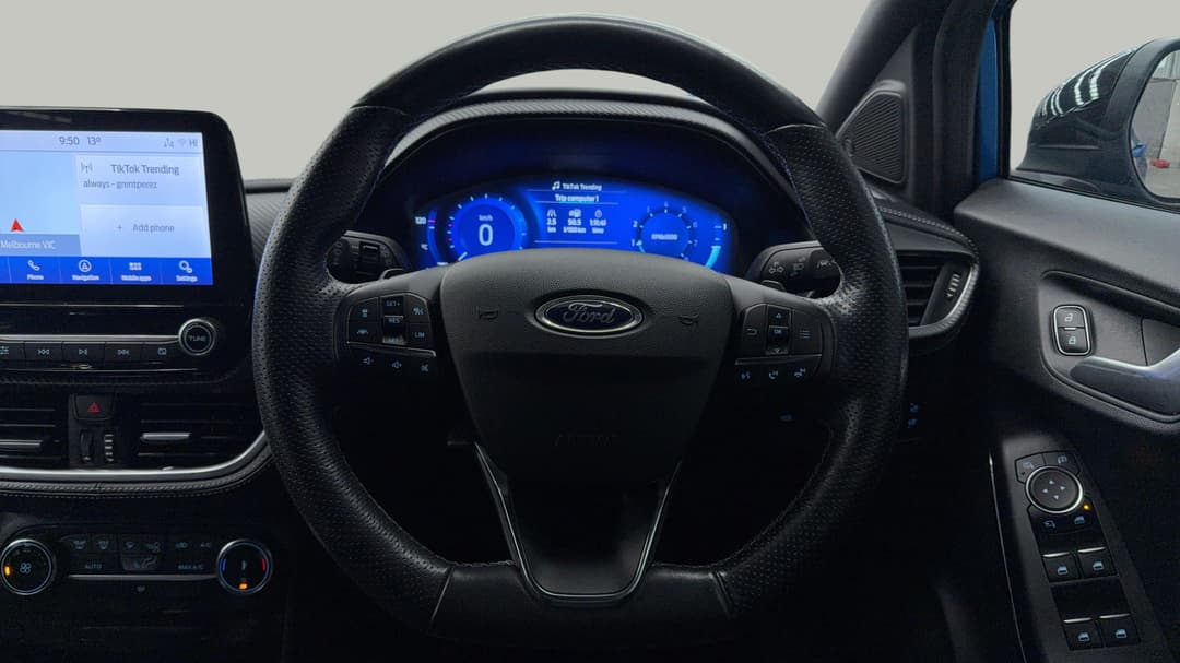 2020 Ford Puma St-line V, Automatic, 100762 km, Steering Wheel Close-up