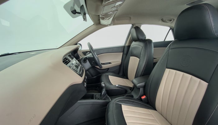 2017 Hyundai Elite i20 SPORTZ 1.2, Petrol, Manual, 47,210 km, Right Side Front Door Cabin