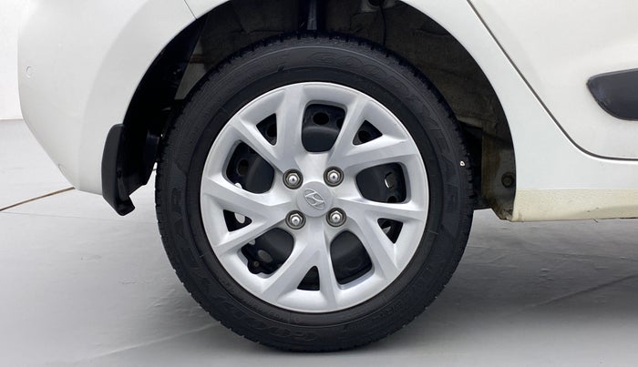 2018 Hyundai Grand i10 SPORTZ O 1.2, Petrol, Manual, 10,381 km, Right Rear Wheel