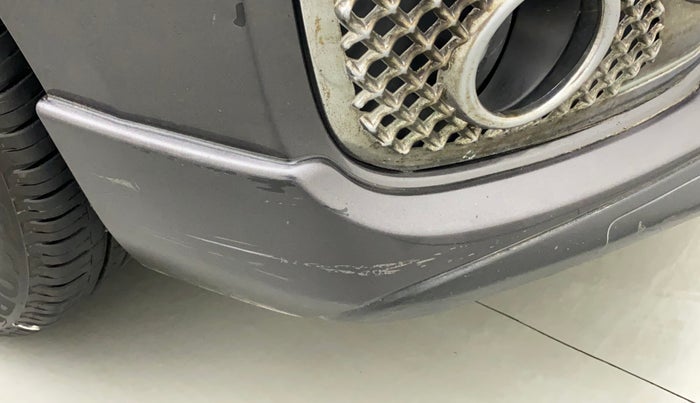 2017 Maruti Ertiga VXI, Petrol, Manual, 94,077 km, Front bumper - Minor scratches