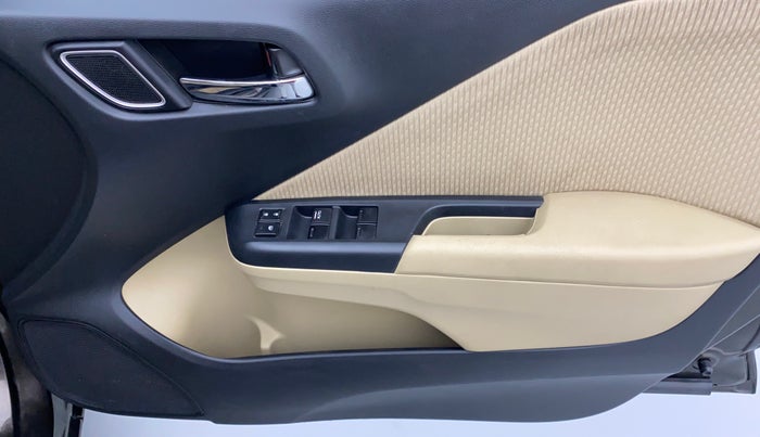 2017 Honda City V MT PETROL, Petrol, Manual, 22,287 km, Driver Side Door Panels Control