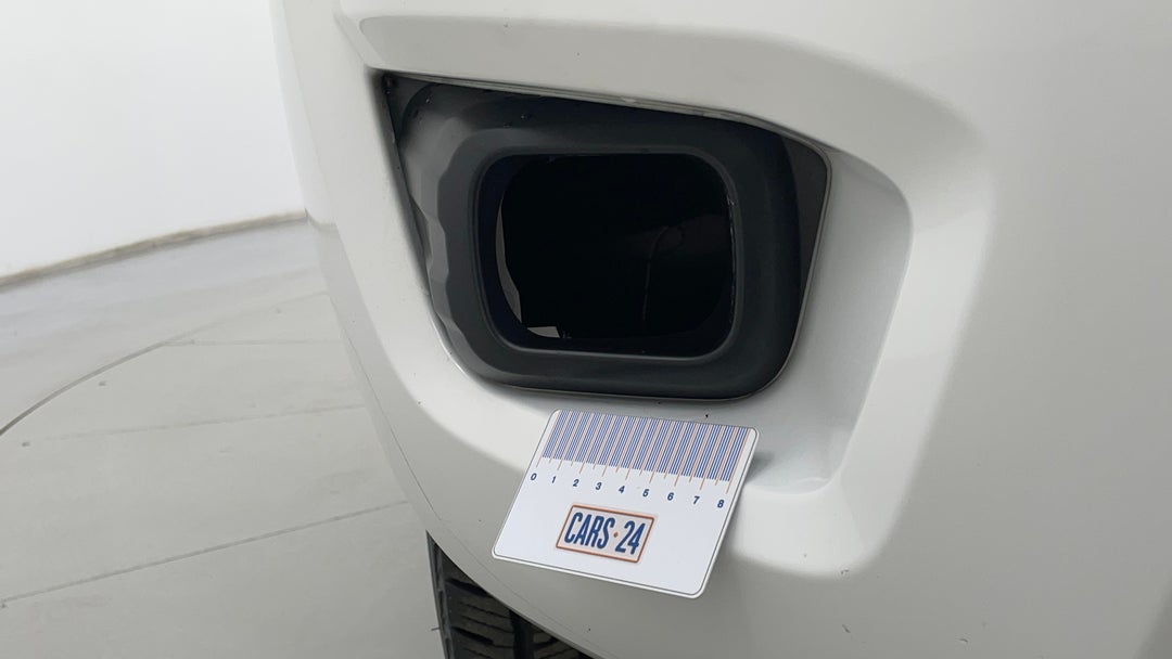 Lights Headlights RHS Scratch