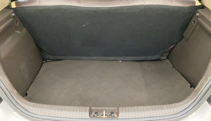2012 Hyundai i20 ERA 1.4 CRDI, Diesel, Manual, 78,472 km, Dicky (Boot door) - Parcel tray missing