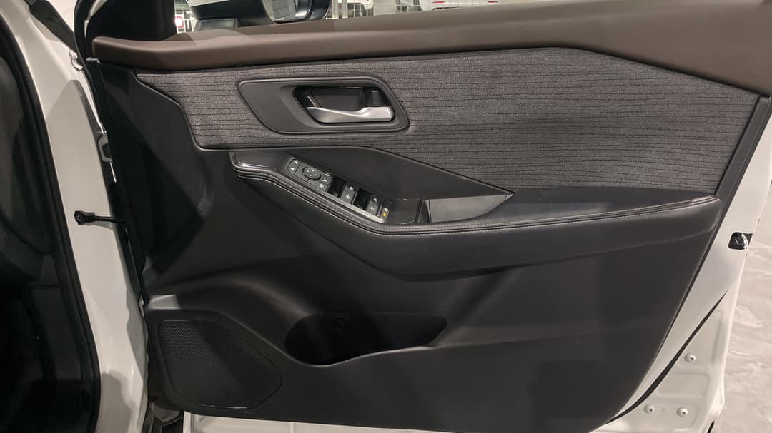 2024 Nissan X-trail St (4WD), Automatic, 45900 km, Speaker View