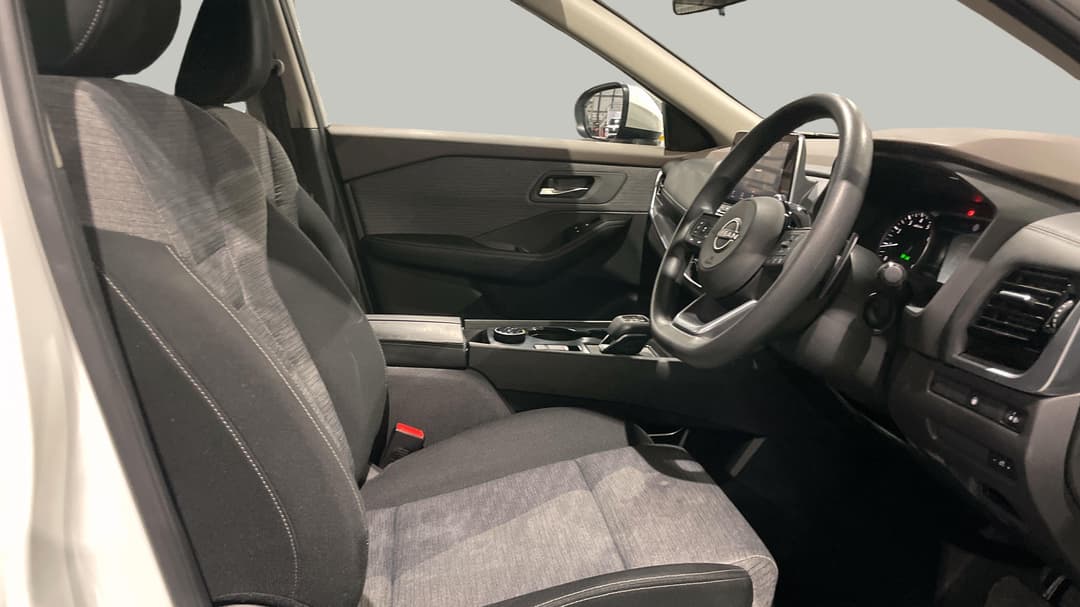 2024 Nissan X-trail St (4WD), Automatic, 45900 km, Right Side Front Door Cabin View