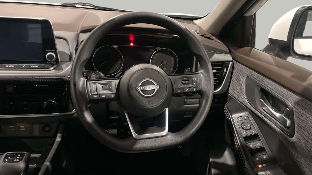 2024 Nissan X-trail St (4WD), Automatic, 45900 km, Steering Wheel Close-up