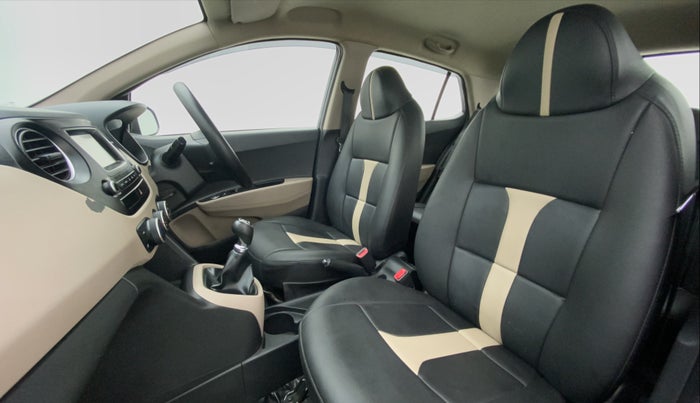 2017 Hyundai Grand i10 SPORTZ 1.2 KAPPA VTVT, Petrol, Manual, 20,727 km, Right Side Front Door Cabin