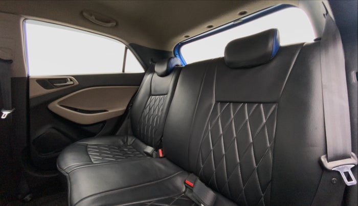 2017 Hyundai Elite i20 ASTA 1.2 (O), Petrol, Manual, 41,816 km, Right Side Rear Door Cabin View
