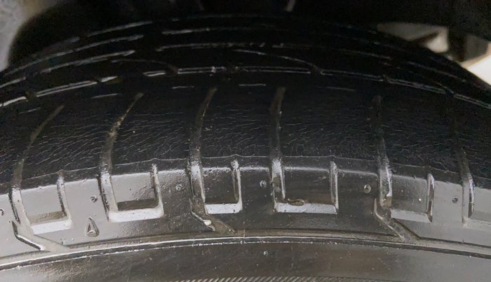 2015 Hyundai Creta 1.6 SX CRDI, Diesel, Manual, 47,122 km, Left Front Tyre Tread