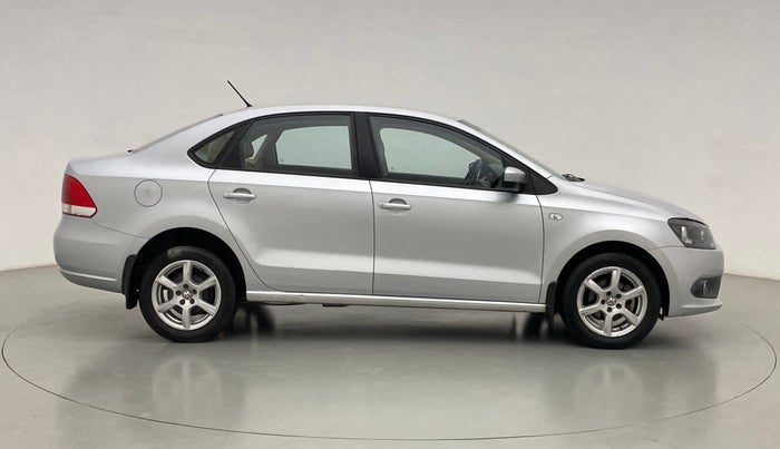 2014 Volkswagen Vento HIGHLINE PETROL, Petrol, Manual, 48,397 km, Right Side View