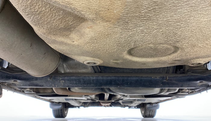 2014 Volkswagen Vento HIGHLINE PETROL, Petrol, Manual, 48,397 km, Rear Underbody