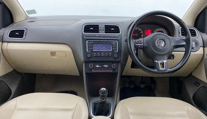 2014 Volkswagen Vento HIGHLINE PETROL, Petrol, Manual, 48,397 km, Dashboard
