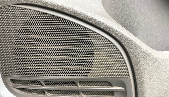 2014 Volkswagen Vento HIGHLINE PETROL, Petrol, Manual, 48,397 km, Speaker