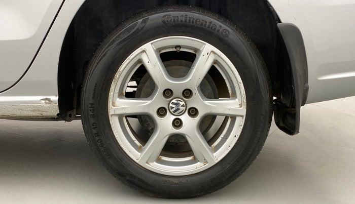 2014 Volkswagen Vento HIGHLINE PETROL, Petrol, Manual, 48,397 km, Left Rear Wheel