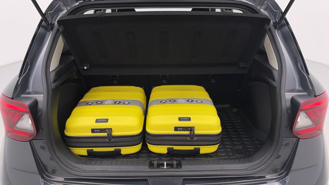 2020 Hyundai Venue Go, Automatic, 64905 km, Boot Inside View with Luggage